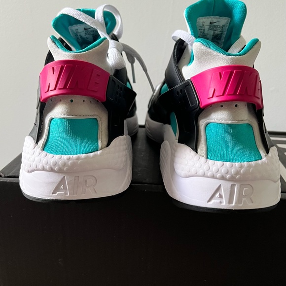 Men’s Nike Air Huarache Size 12 Black/New Emerald/Pure Platinum/Lethal Pink - Picture 5 of 5